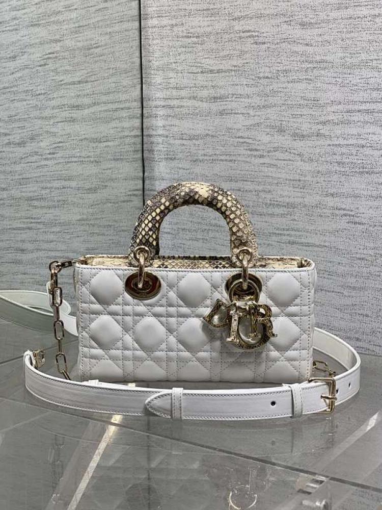 Elegant Leather Top Handle Bag
