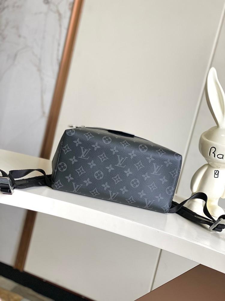 Italian-Inspired Elegant Quilted Calfskin Shoulder Bag