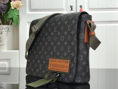 Practical Shoulder Bag
