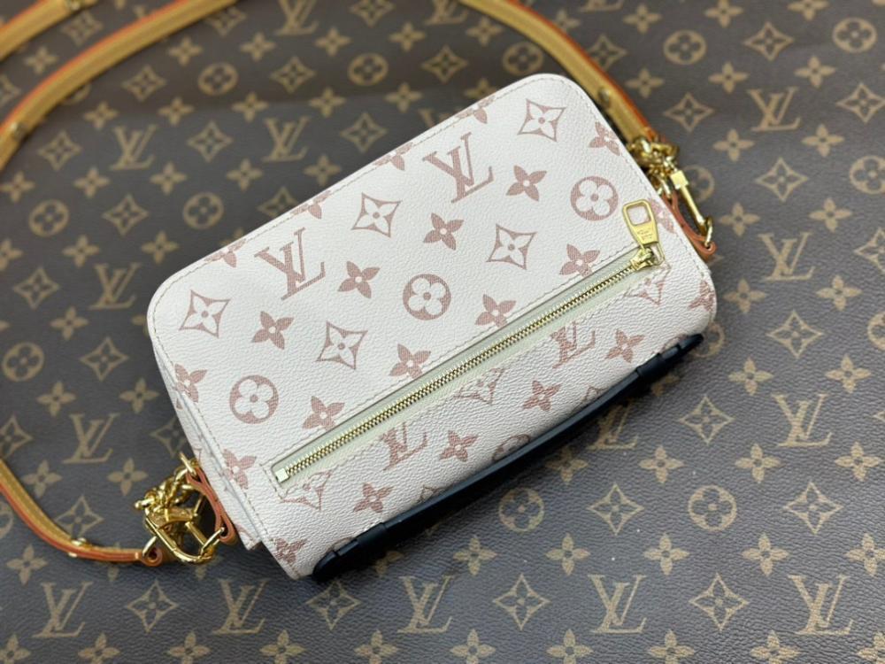 Modern Stylish Shoulder Bag