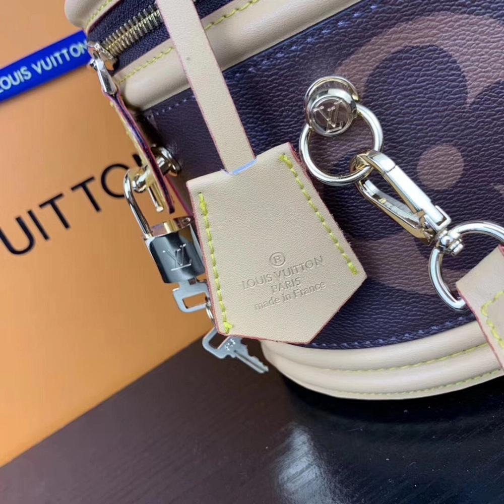 Elegant Premium Gold Monogram Calfskin Shoulder Bag