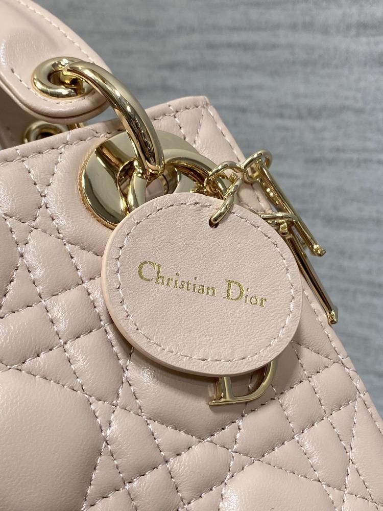 Elegant Leather Top Handle Bag