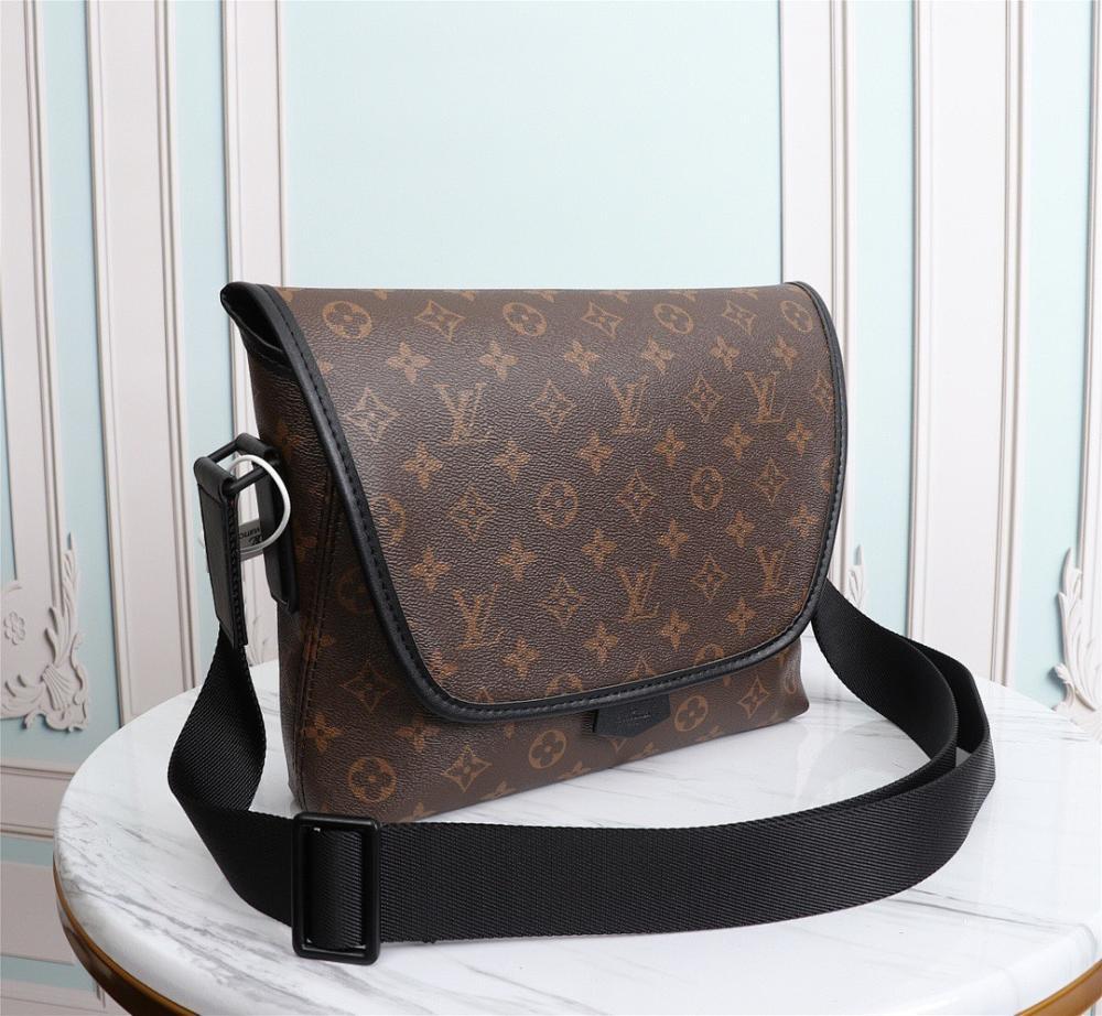 Modern Italian-Inspired Canvas Shoulder Bag