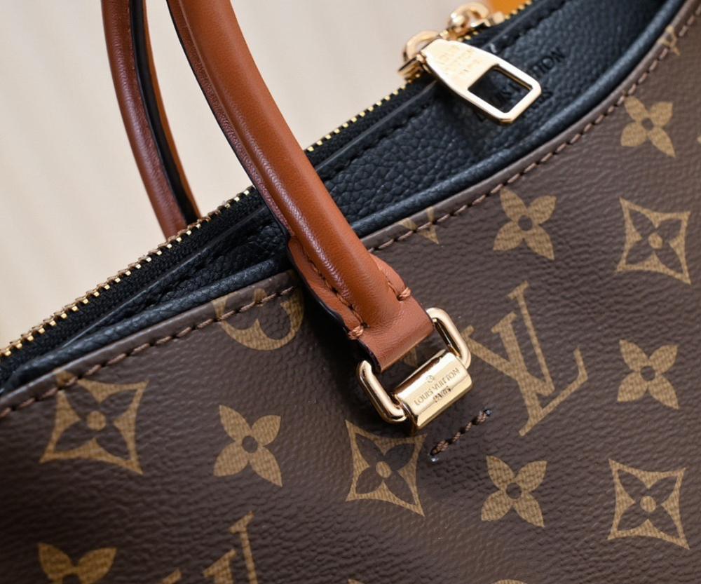 Stylish Shoulder Bag – Special Edition