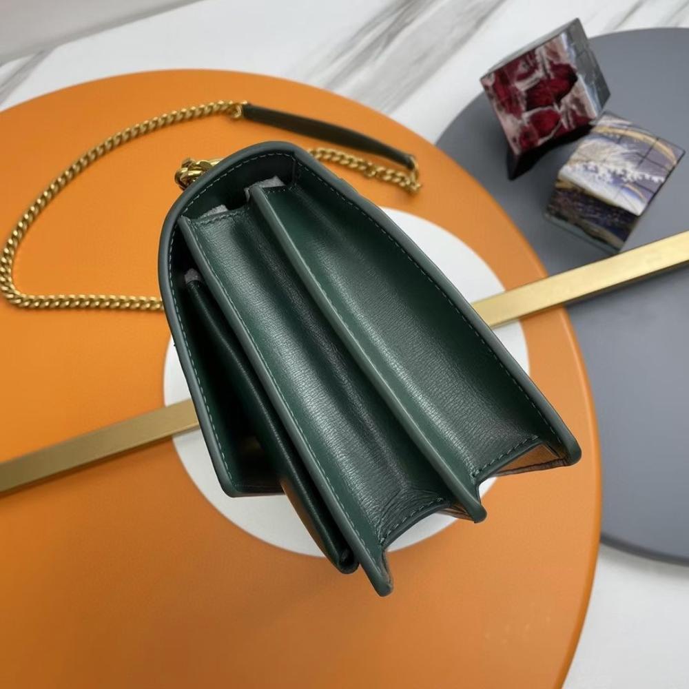 Classic Shoulder Bag
