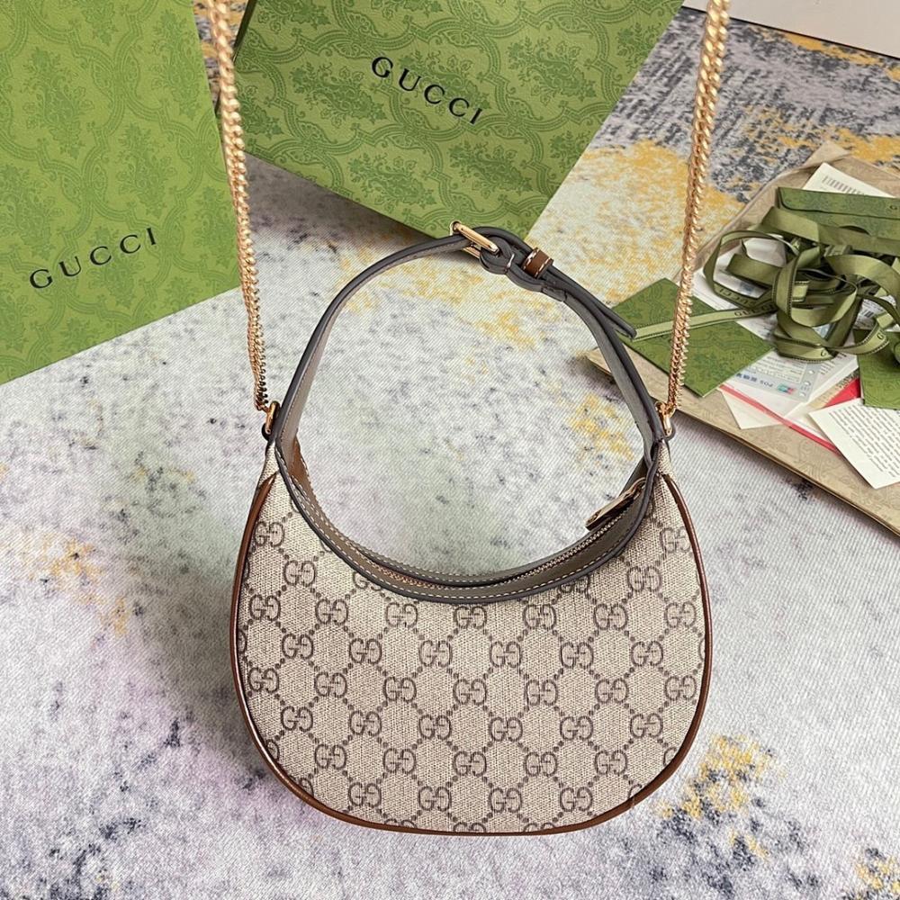 Modern Italian-Inspired Shoulder Bag