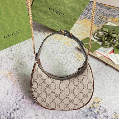 Modern Italian-Inspired Shoulder Bag