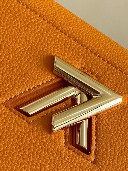 Twist Quilted Leather Shoulder Bag