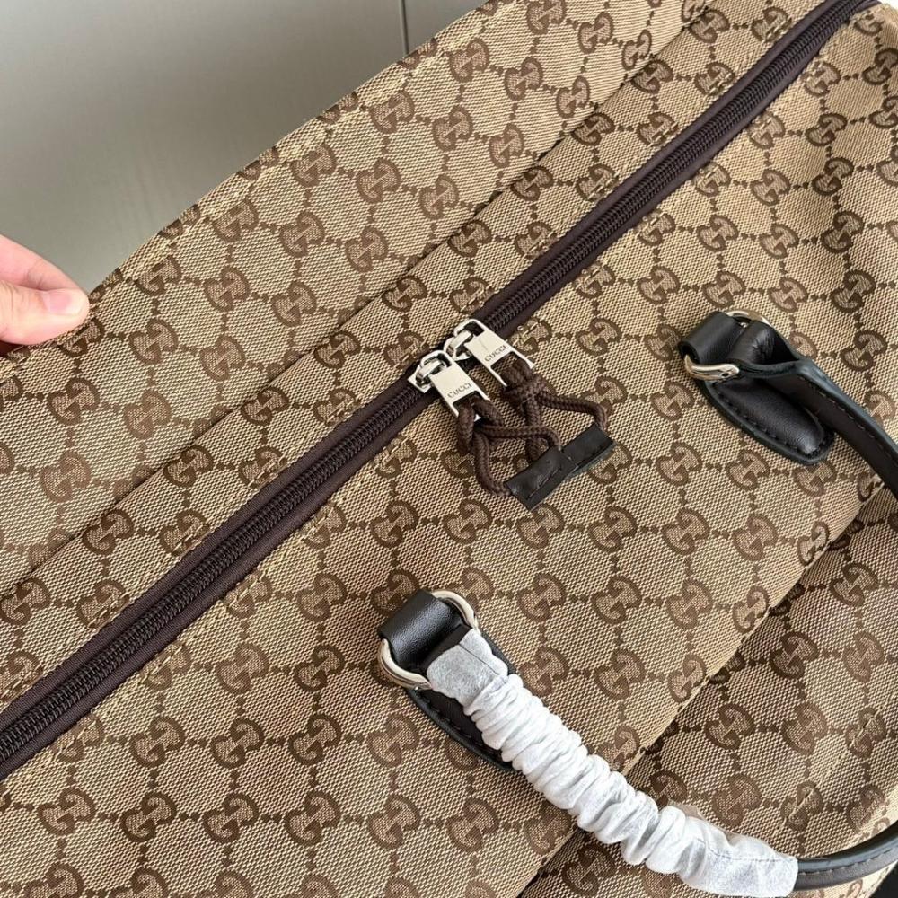 Luxury Beige Shoulder Bag – Limited Edition