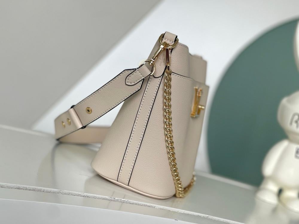 Classic Elegant Gold Calfskin Bucket Bag
