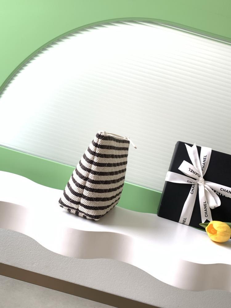 Woven Wallet
