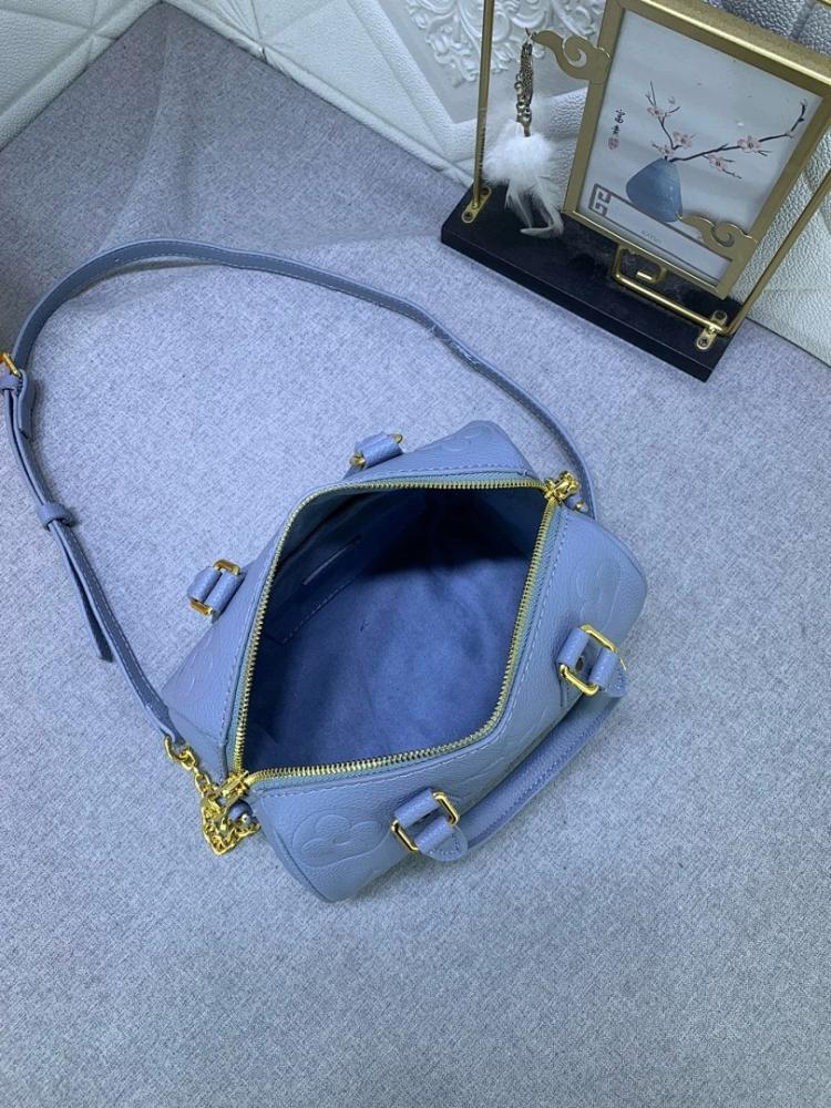 Stylish Leather Shoulder Bag – Special Edition