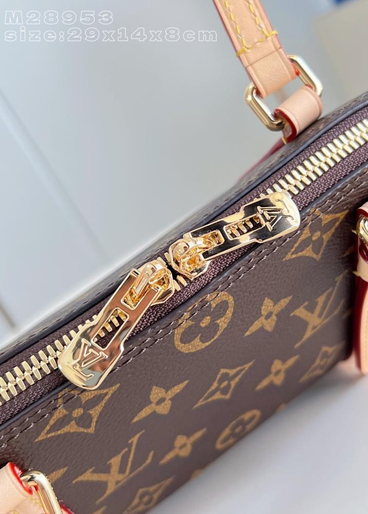 Classic Shoulder Bag