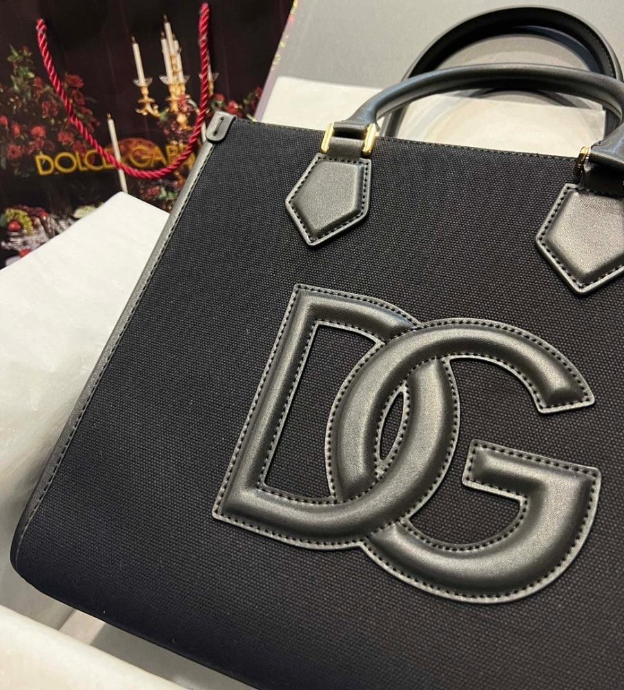 Modern Refined Leather Shoulder Bag