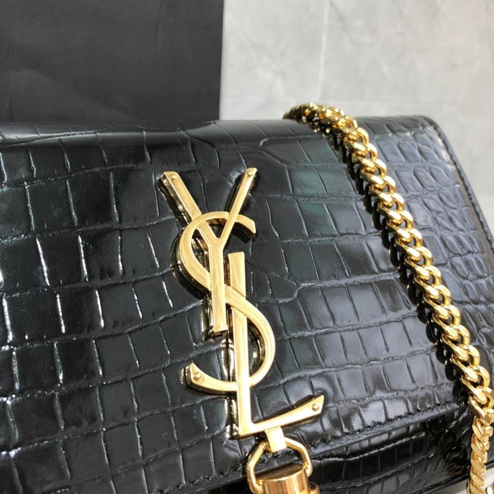 Classic Modern Bag