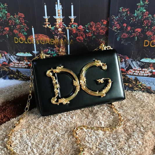 Modern Refined Crossbody Bag