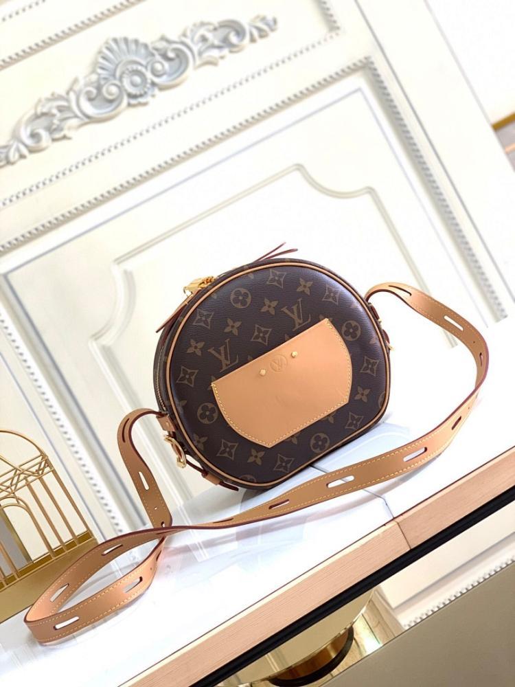 Elegant Refined Canvas Crossbody Bag