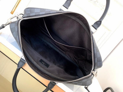 Classic Leather Shoulder Bag – Special Edition