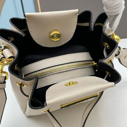 Stylish Refined Quilted Bucket Bag