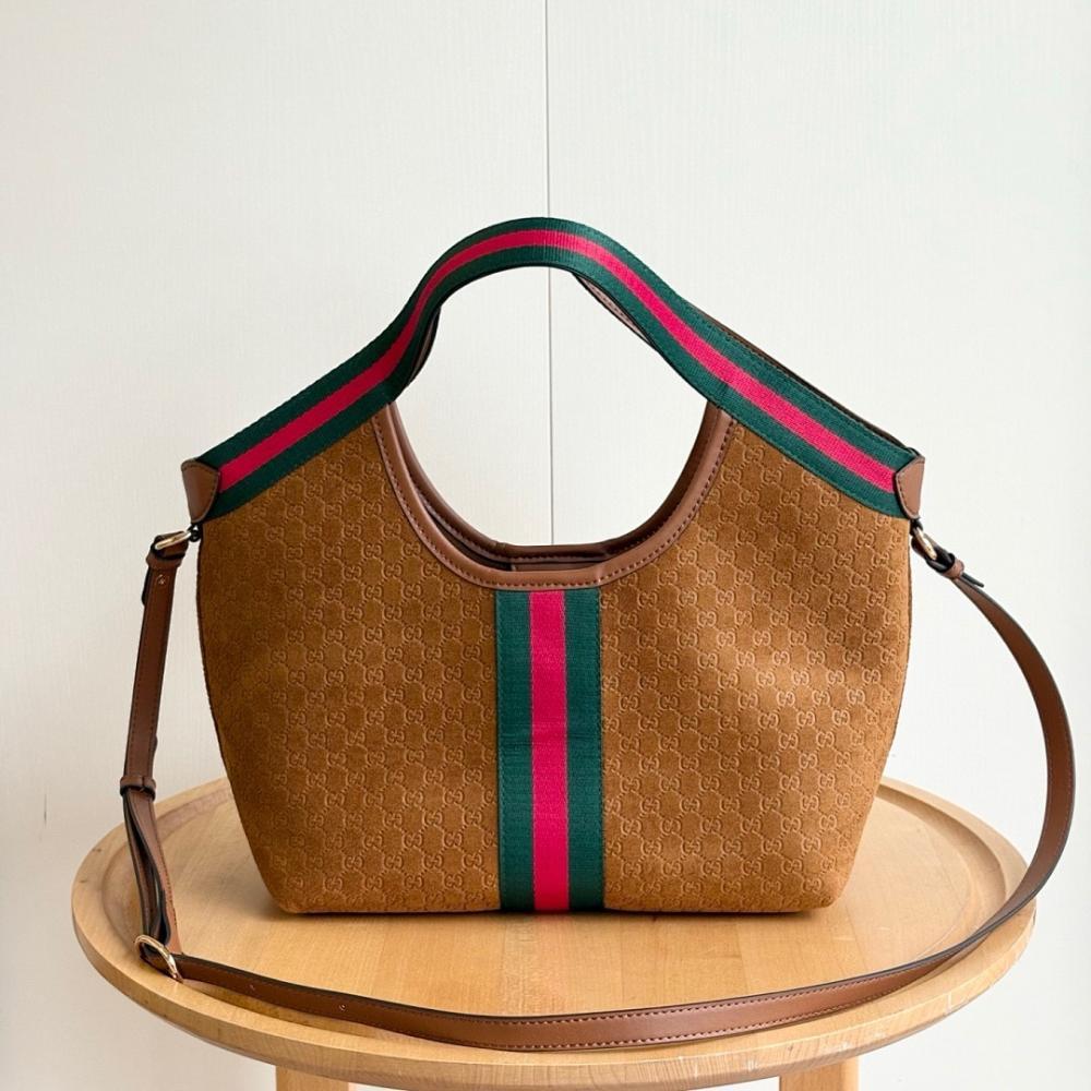 Classic Refined Crossbody Bag