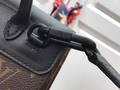 Elegant Shoulder Bag