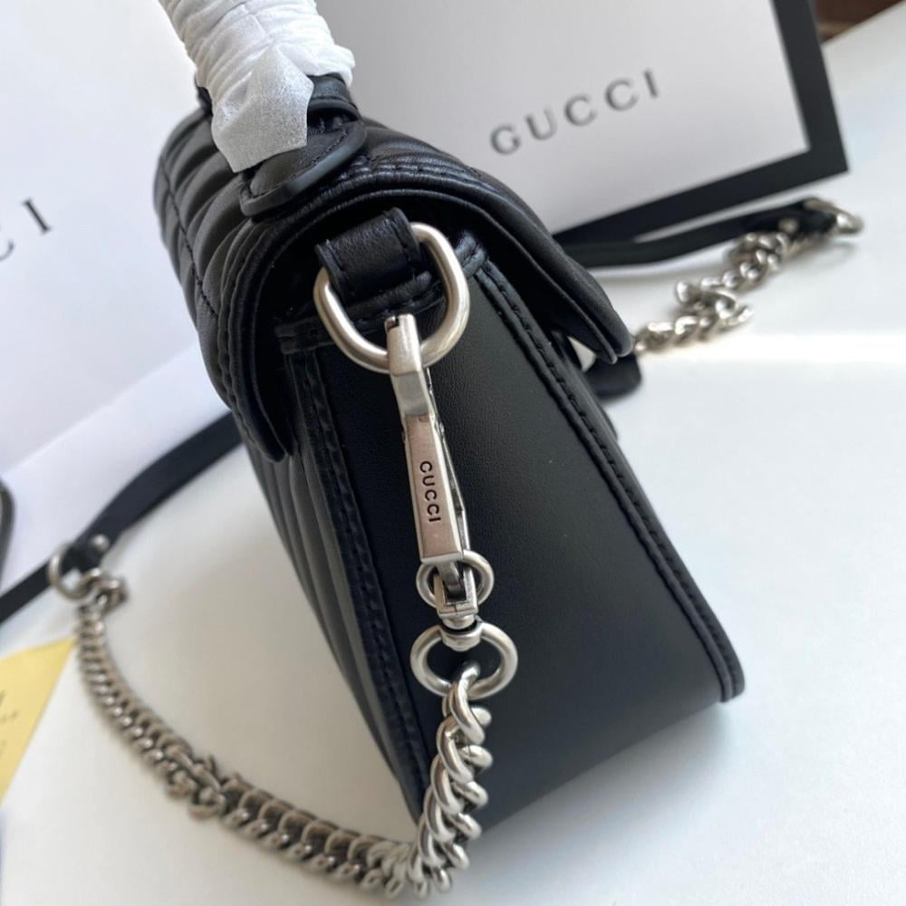 Elegant Top Handle Bag – Limited Edition