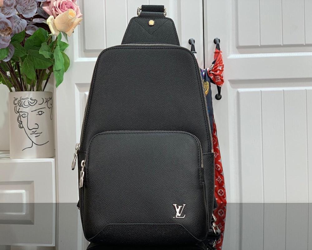 Elegant Shoulder Bag