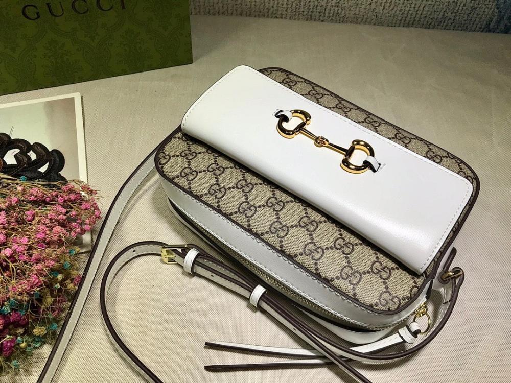 Stylish Shoulder Bag – Limited Edition