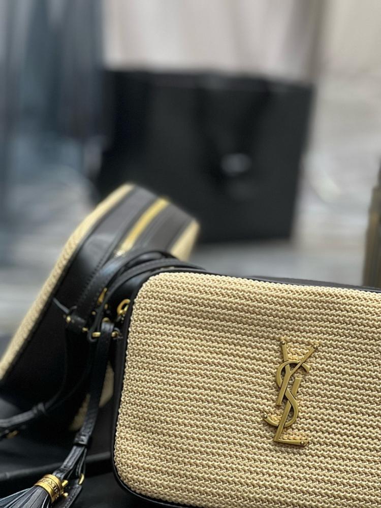 Stylish Refined Black Woven Calfskin Shoulder Bag