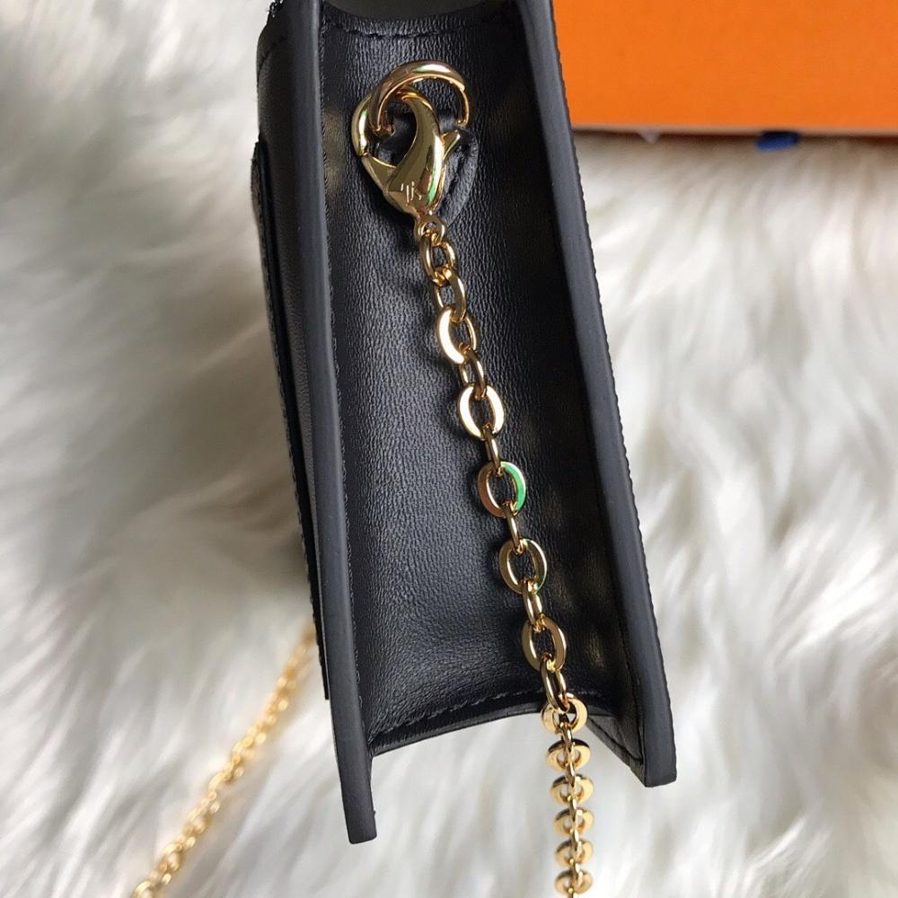 Italian-Inspired Luxury Leather Crossbody Bag