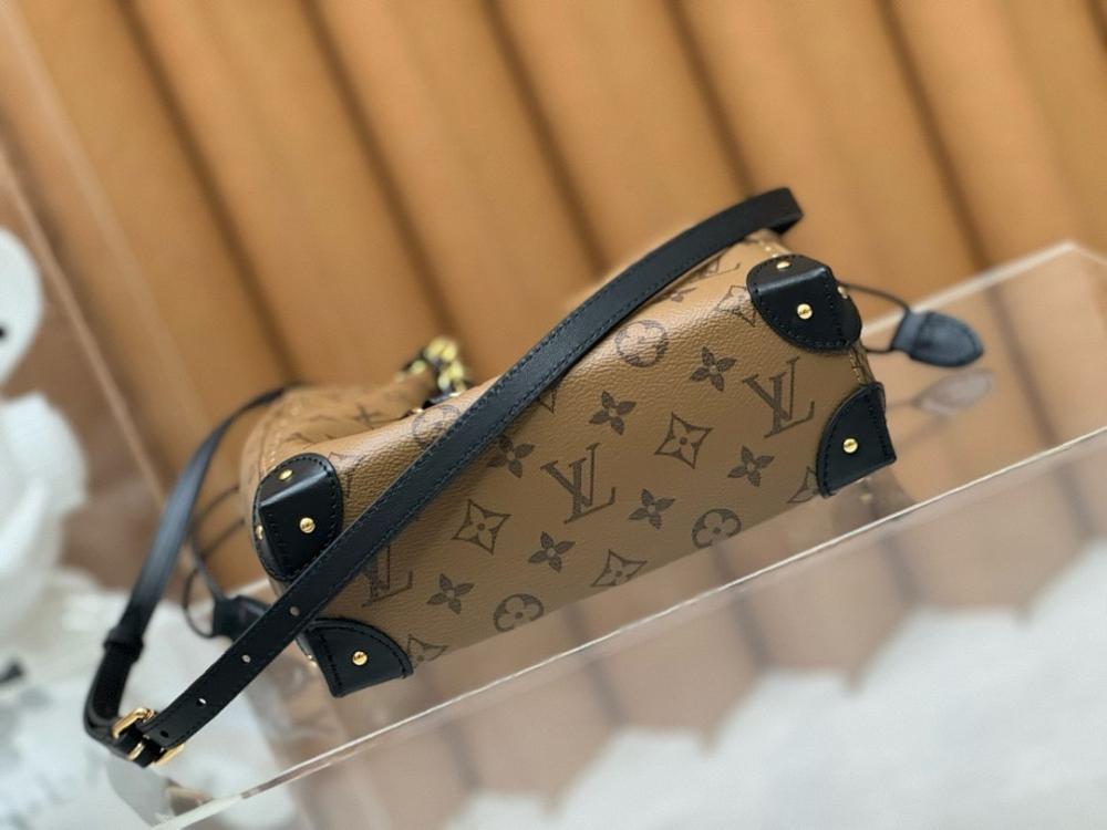 Modern Woven Leather Crossbody Bag