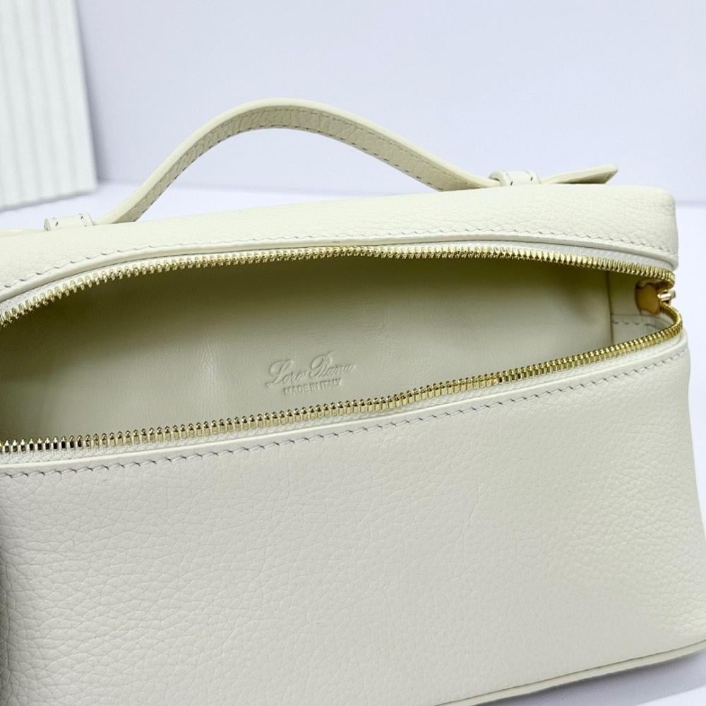Stylish Refined Calfskin Shoulder Bag