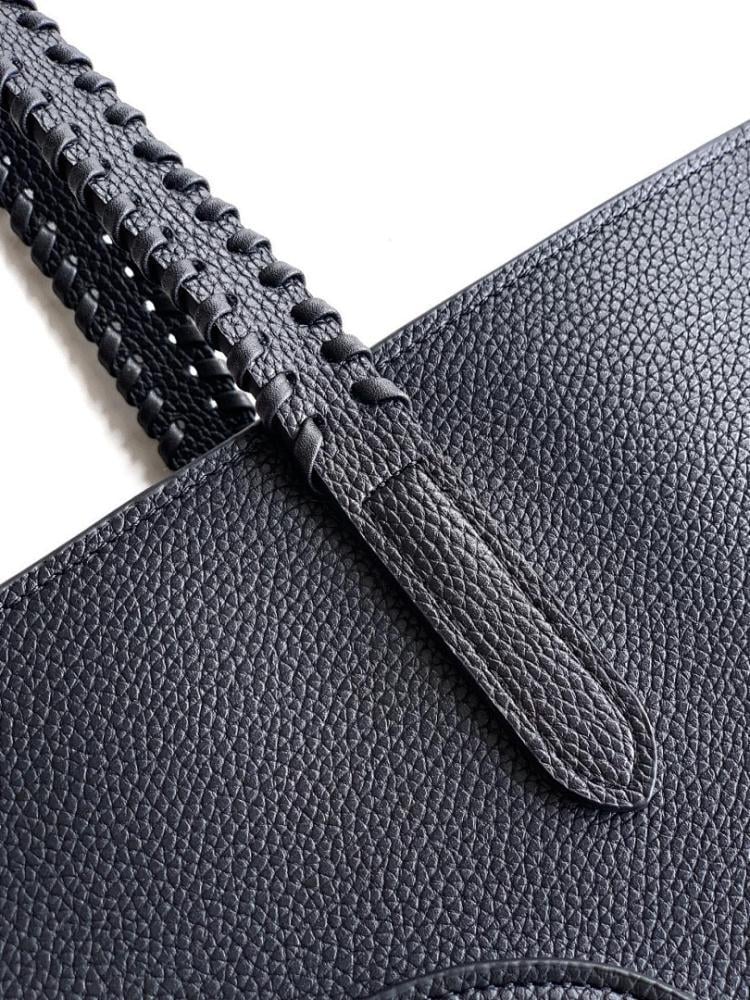 Stylish Premium Woven Crossbody Bag