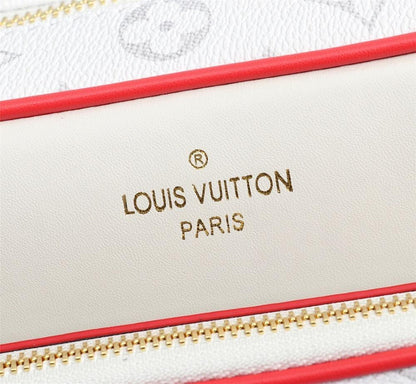 Luxury Leather Shoulder Bag – Limited Edition