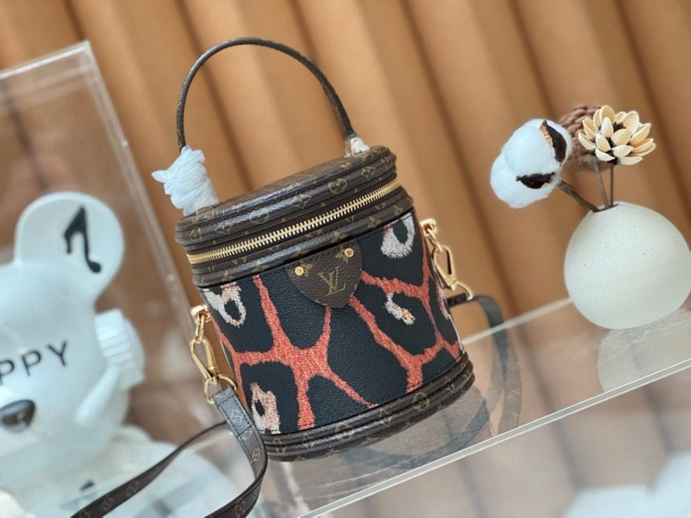Elegant Premium Leather Shoulder Bag