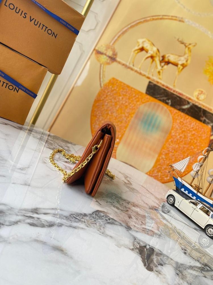 Modern Luxury Leather Top Handle Bag