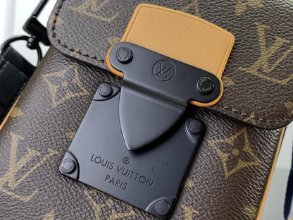 Elegant Shoulder Bag