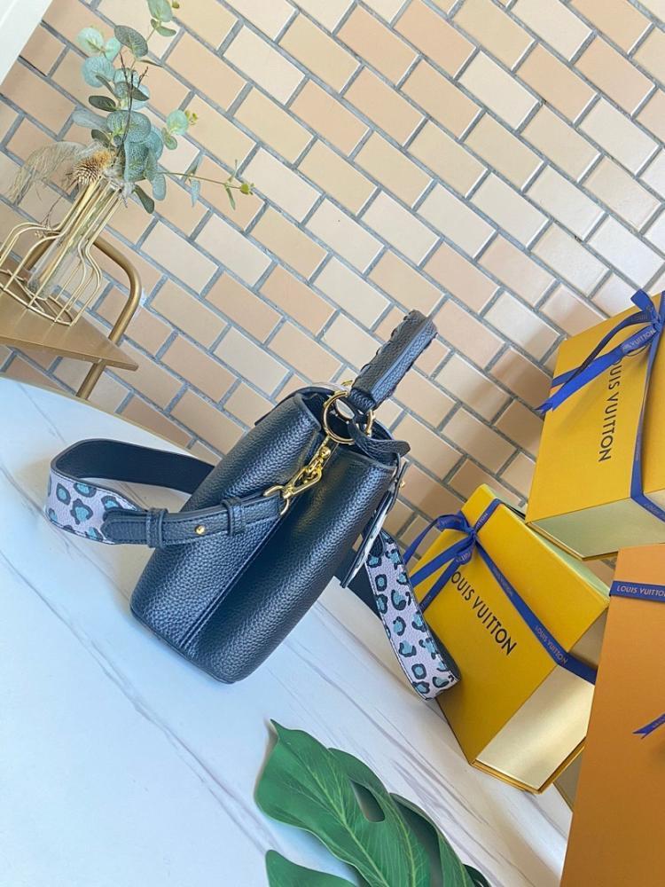 Classic Luxury Leather Shoulder Bag