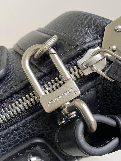 Modern Luxury Leather Bag – Limited Edition