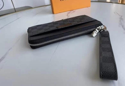 Classic Modern Wallet
