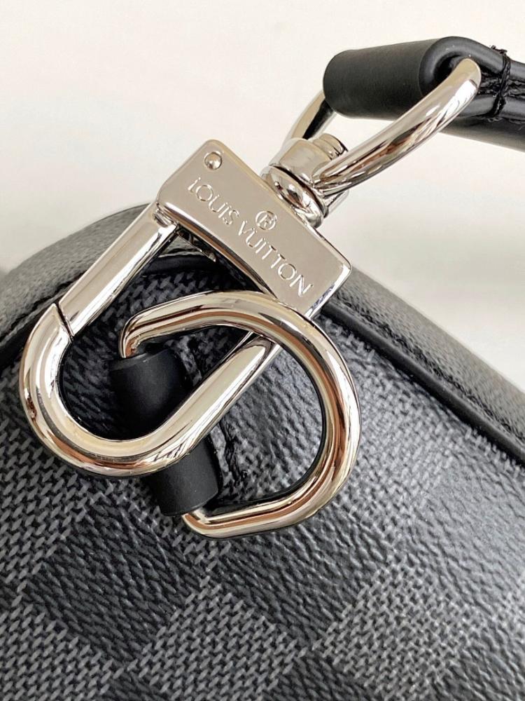 Italian-Inspired Stylish Leather Shoulder Bag