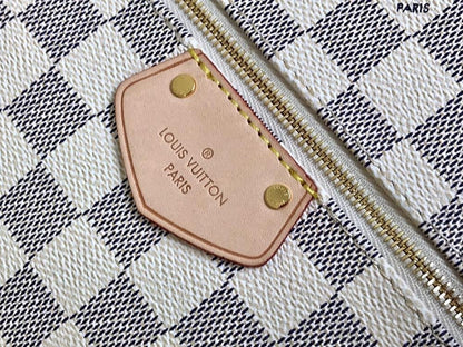 Stylish Gold Calfskin Crossbody Bag – Special Edition