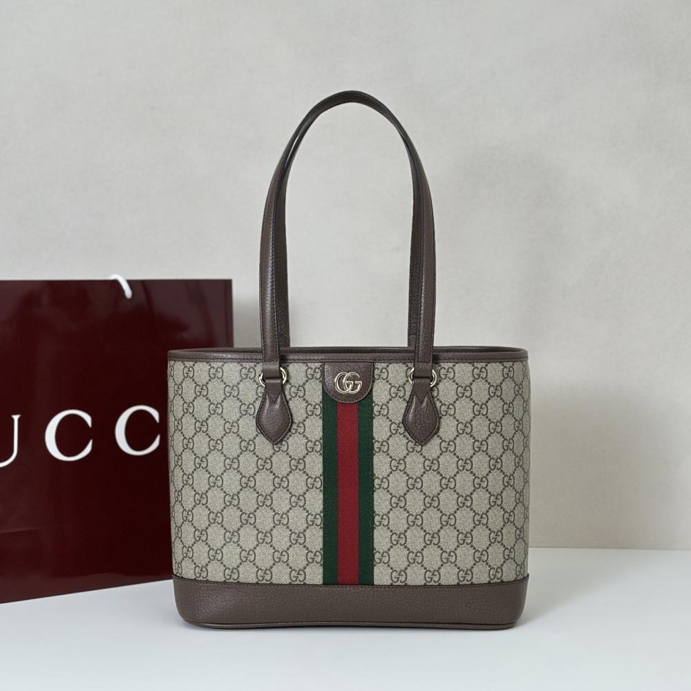 Classic Shoulder Bag