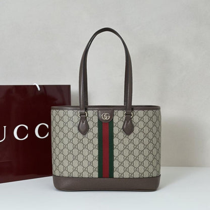 Classic Shoulder Bag