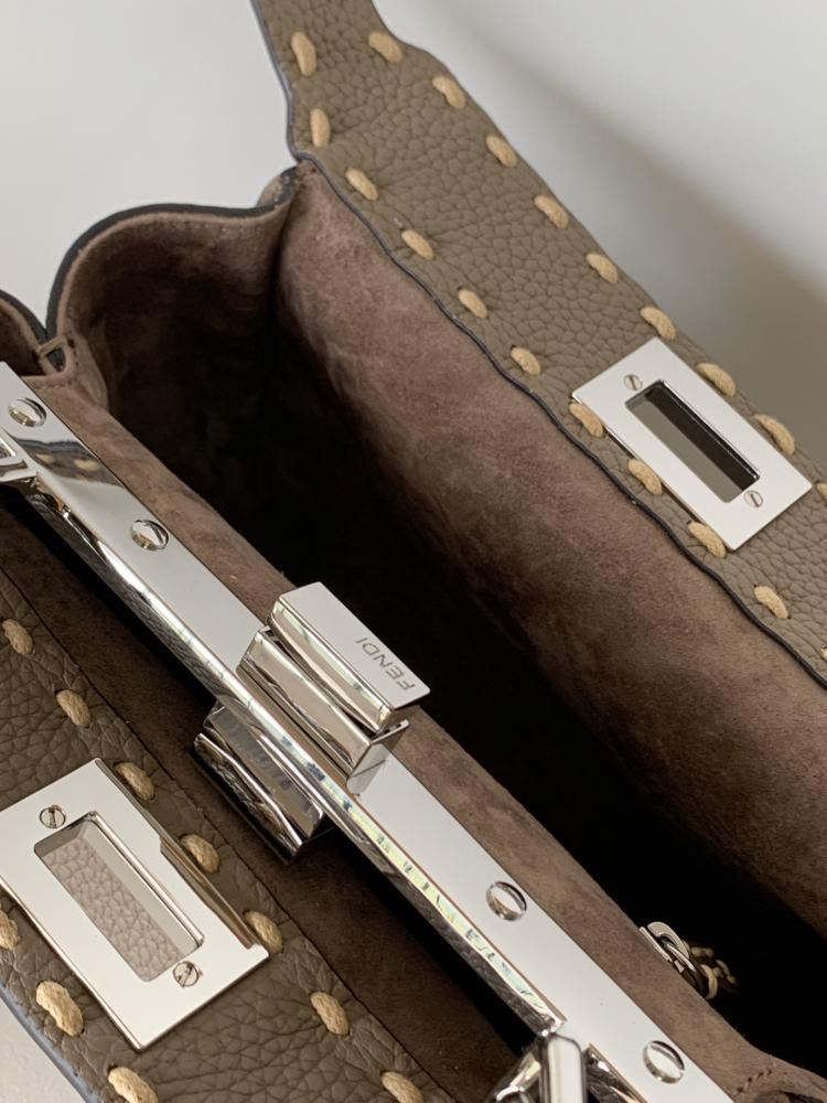 Elegant Leather Shoulder Bag