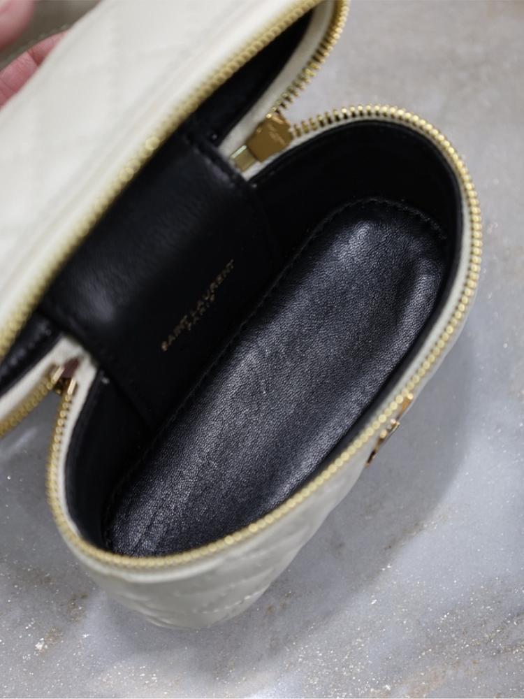 Gaby Shoulder Bag