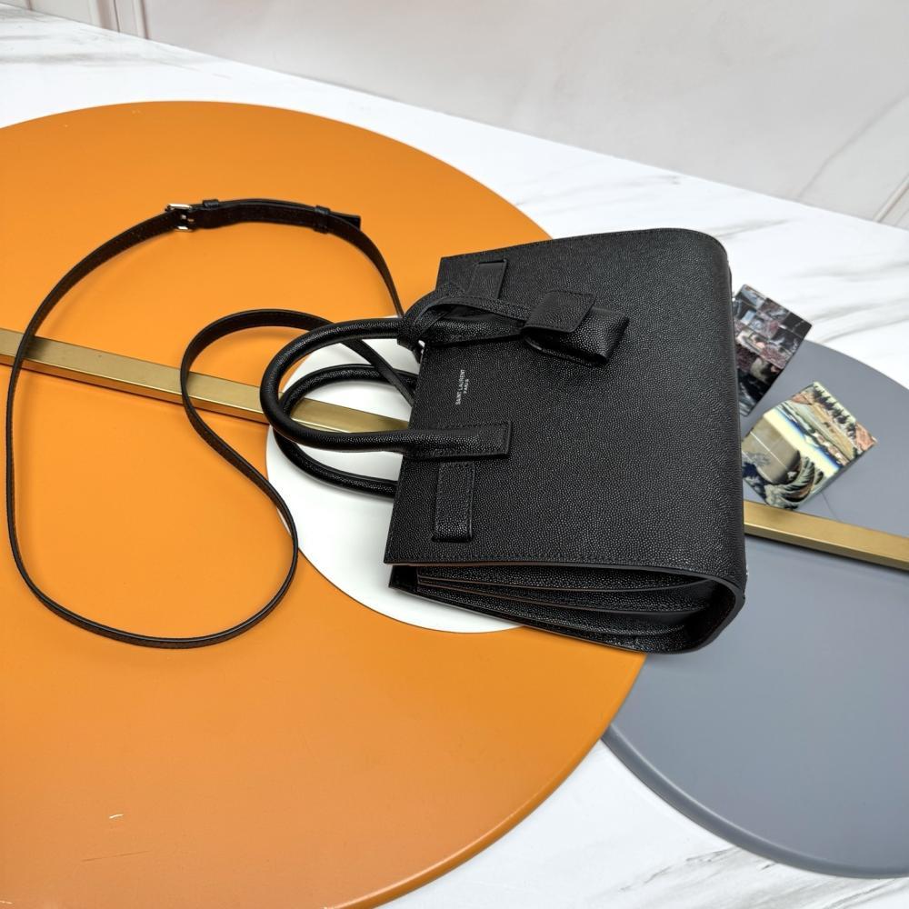 Classic Shoulder Bag