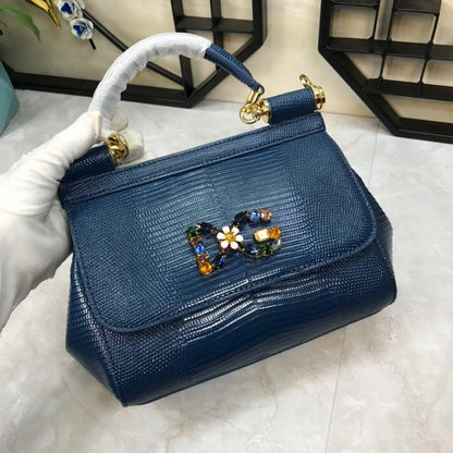 Modern Leather Shoulder Bag – Limited Edition