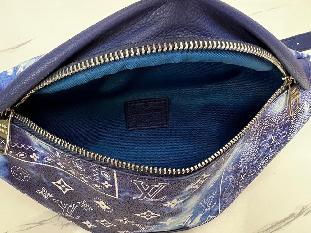 Classic Leather Shoulder Bag – Limited Edition