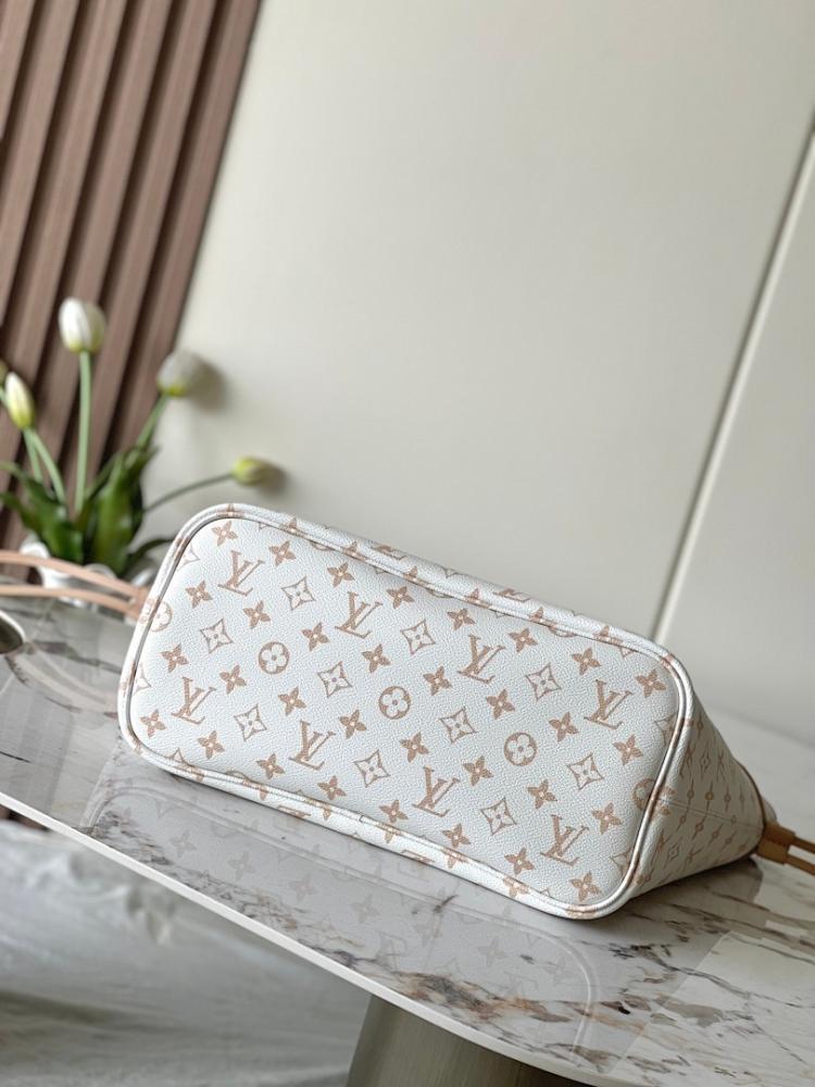 Neverfull Monogram Leather Shoulder Bag